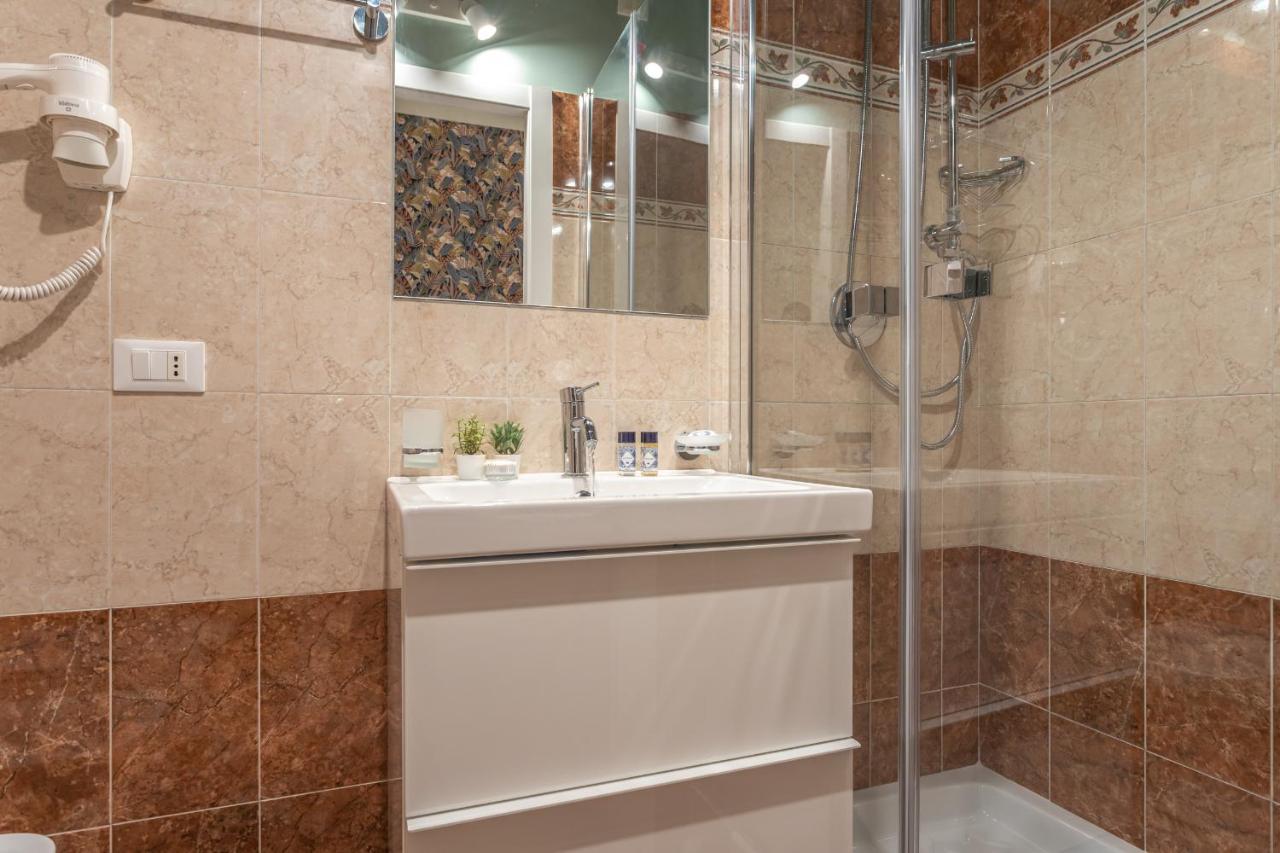 Vittoria Garden Suites روما المظهر الخارجي الصورة